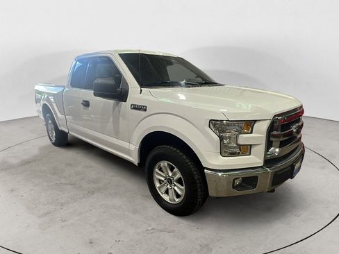 Used 2017 Ford F150 XLT w/ Trailer Tow Package AWD/4WD image 8