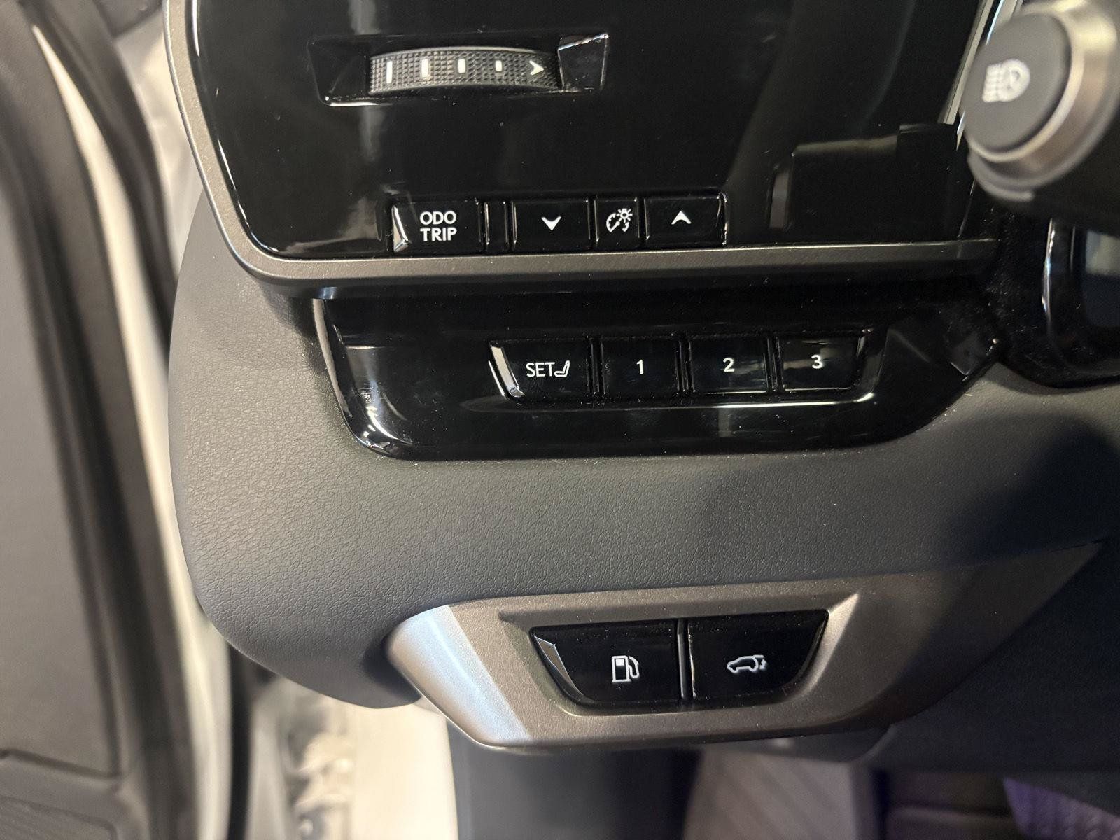 Used 2026 Lexus RX 350 w/ Convenience Package AWD/4WD image 24