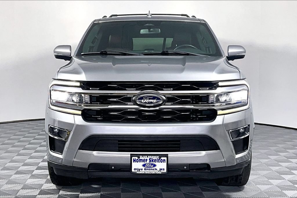 Used 2024 Ford Expedition Max Limited AWD/4WD image 3