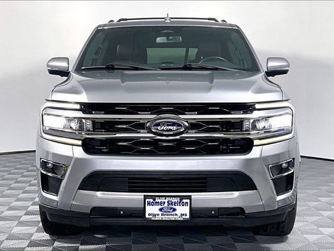 Used 2024 Ford Expedition Max Limited AWD/4WD image 3