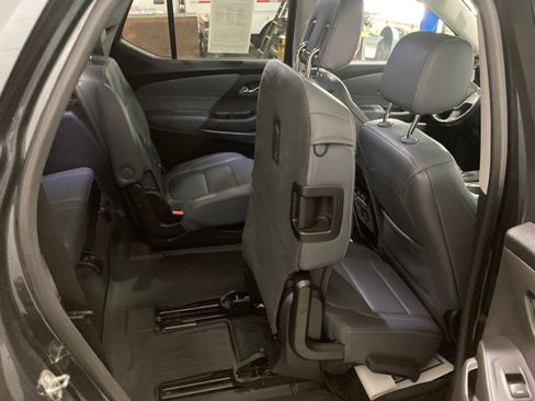 Used 2018 Chevrolet Traverse Premier AWD/4WD image 9
