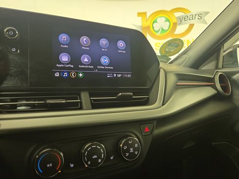 Certified 2024 Chevrolet Trax RS image 21