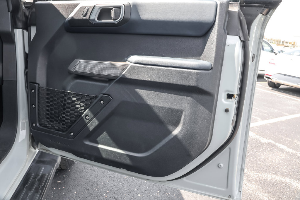 Used 2022 Ford Bronco Outer Banks AWD/4WD image 40