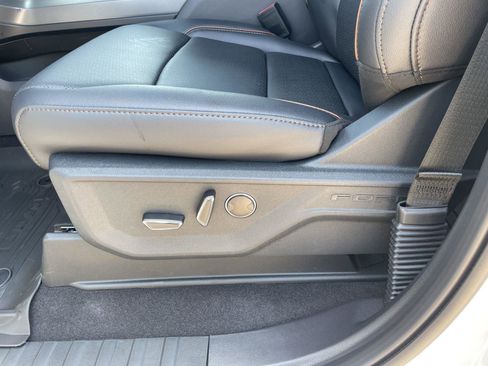 New 2025 Ford F150 Lariat w/ Equipment Group 502A High image 10