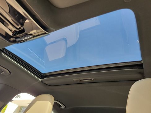 Used 2024 Mercedes-Benz C 300 Sedan image 29