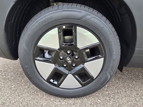 New 2025 Hyundai Santa Fe SE image 11