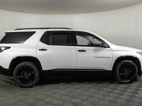 Used 2020 Chevrolet Traverse Premier w/ Redline Edition AWD/4WD image 13