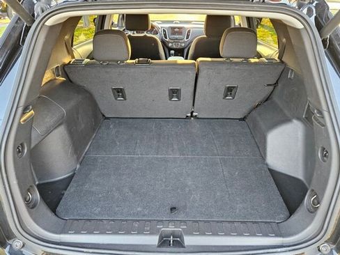 Used 2024 Chevrolet Equinox LT image 11