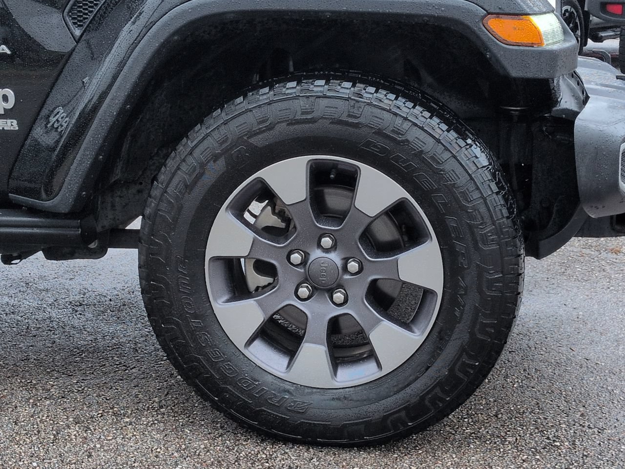 Used 2019 Jeep Wrangler Unlimited Sahara AWD/4WD image 10