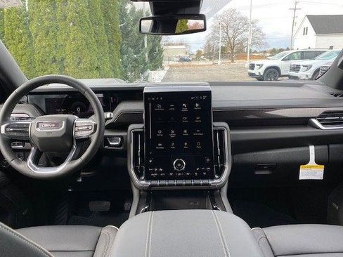 New 2026 GMC Yukon XL Elevation image 14