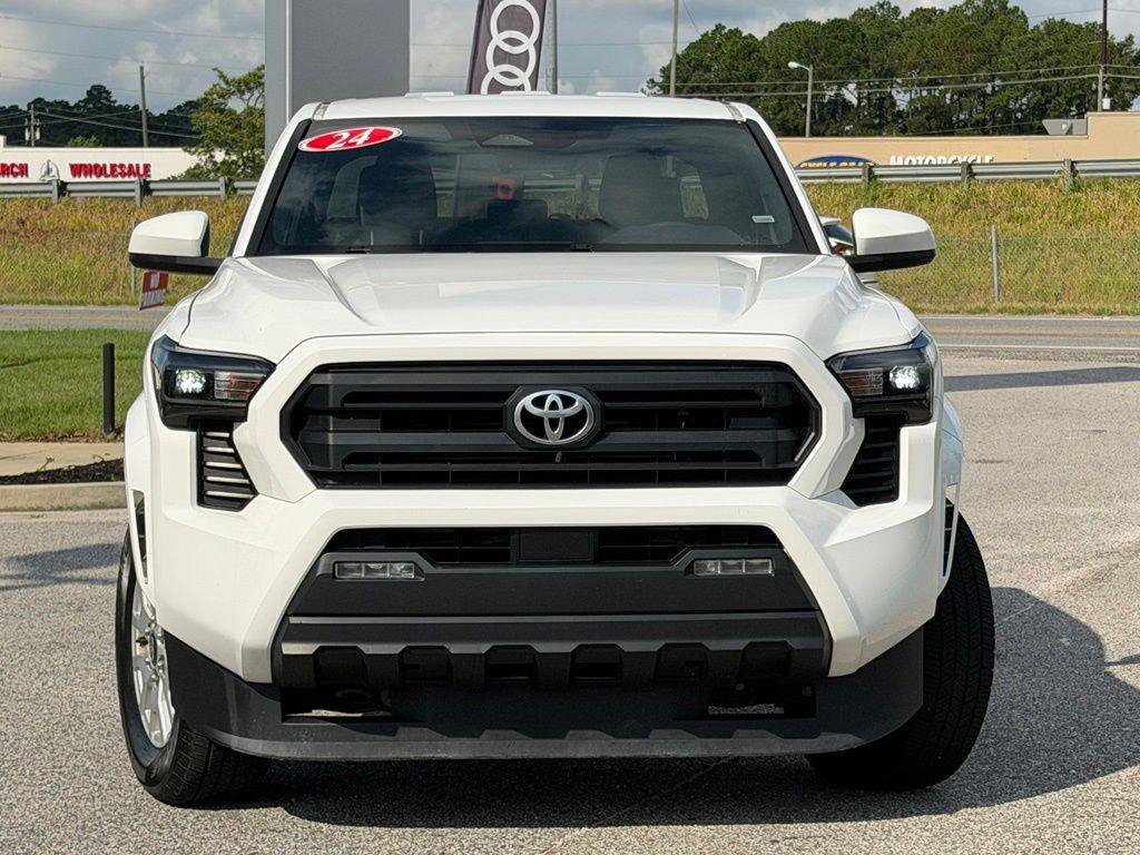 Used 2024 Toyota Tacoma SR5 RWD image 2