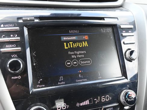 Used 2021 Nissan Murano SV image 12