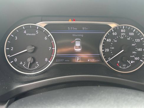 Used 2025 Nissan Sentra SV FWD image 39