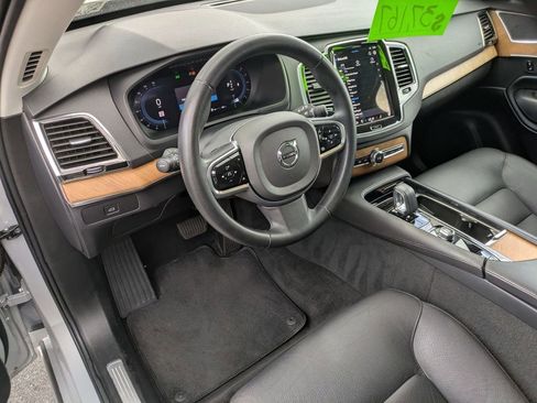 Used 2023 Volvo XC90 B5 Plus AWD/4WD image 11