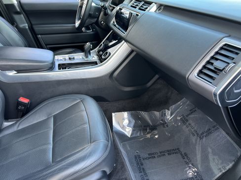 Used 2020 Land Rover Range Rover Sport HSE AWD/4WD image 23