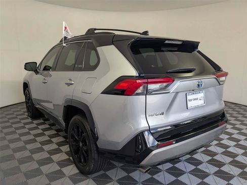 Certified 2022 Toyota RAV4 XSE AWD/4WD image 8