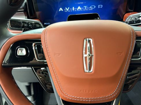 New 2026 Lincoln Aviator Reserve w/ Illumination Package RWD image 13