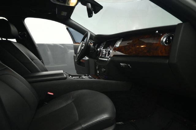 Used 2013 Rolls-Royce Ghost RWD image 60