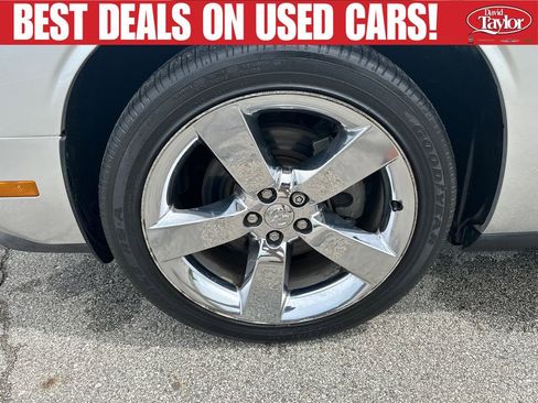 Used 2010 Dodge Challenger R/T RWD image 25