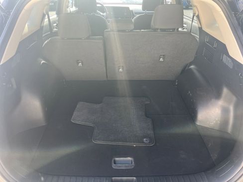 Used 2025 Kia Sportage LX image 24