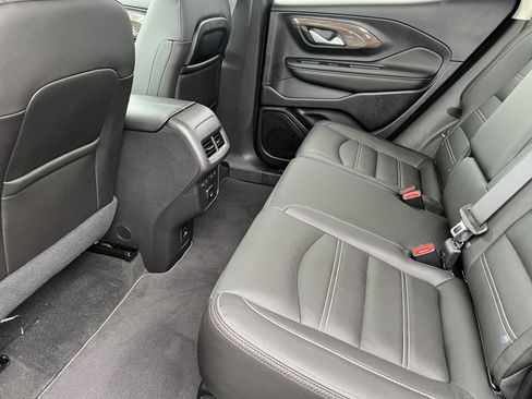 Used 2024 GMC Terrain Denali w/ Black Diamond Edition AWD/4WD image 16