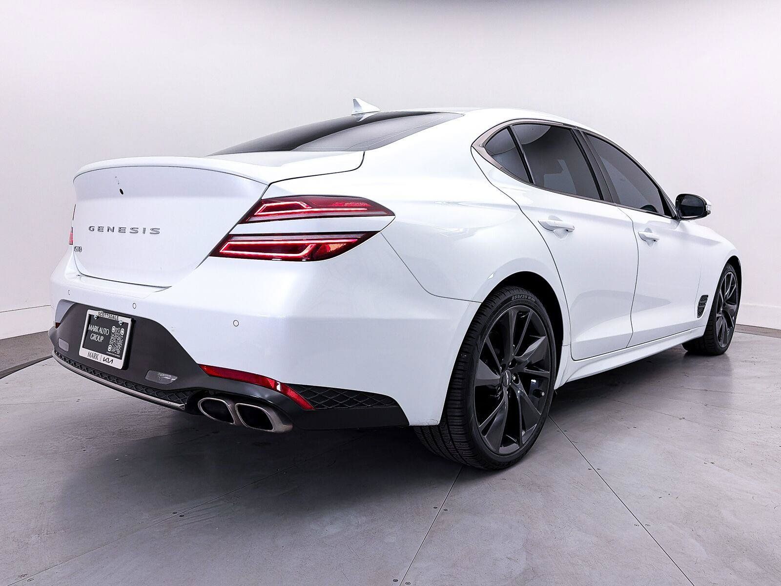 Used 2023 Genesis G70 2.0T w/ Sport Prestige Package RWD image 15