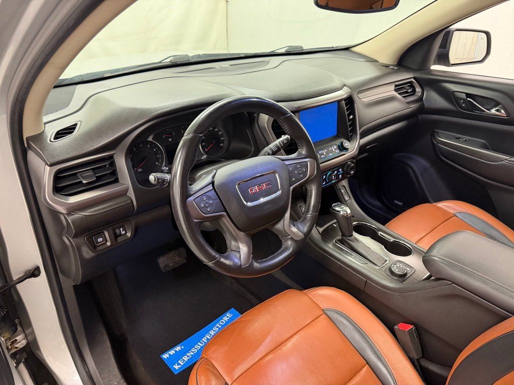 Used 2017 GMC Acadia SLT AWD/4WD image 20