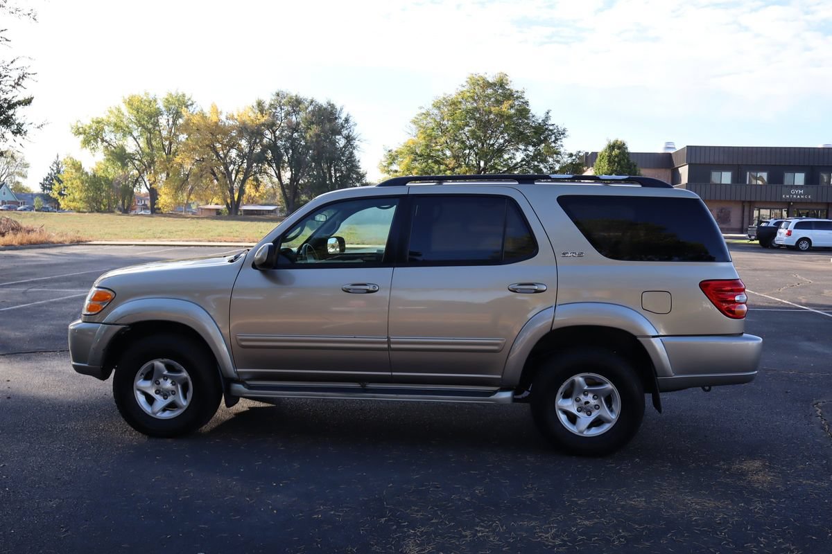 Used 2001 Toyota Sequoia SR5 AWD/4WD image 9