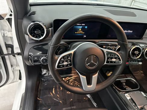 Used 2019 Mercedes-Benz A 220 A 220 image 10