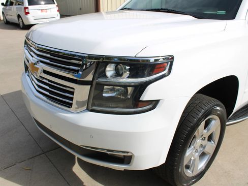 Used 2015 Chevrolet Tahoe LTZ AWD/4WD image 3