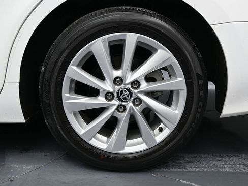 Used 2023 Toyota Camry LE image 12