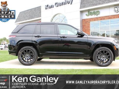 Used 2025 Jeep Grand Cherokee Summit w/ Obsidian Package AWD/4WD image 1
