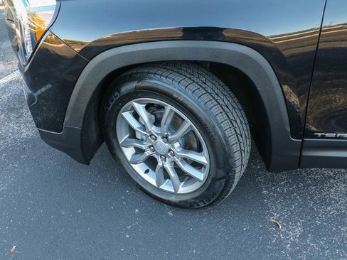 Certified 2022 GMC Terrain SLT w/ Infotainment Package II image 30