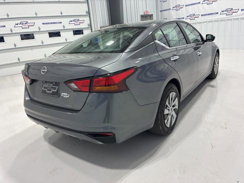 Used 2025 Nissan Altima 2.5 S image 5