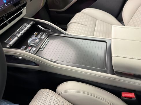 New 2026 Lincoln Nautilus Reserve image 31