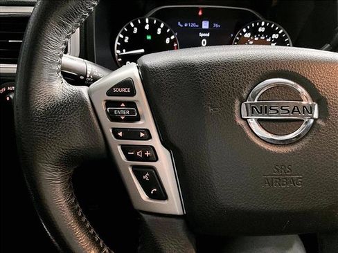 Used 2021 Nissan Titan SV w/ SV Convenience Package RWD image 20