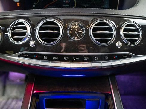 Certified 2019 Mercedes-Benz S 560 4MATIC Sedan image 23