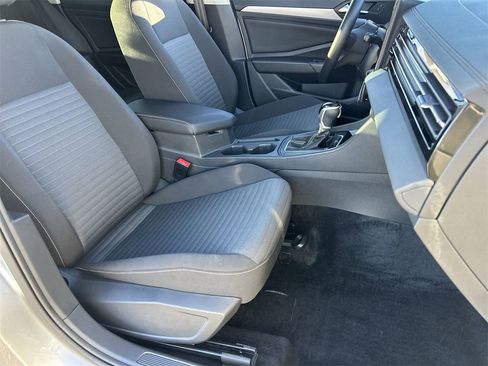 Certified 2025 Volkswagen Jetta S image 8