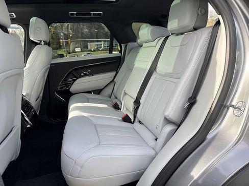 New 2025 Land Rover Range Rover Sport image 11