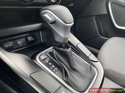 Used 2022 Kia Soul LX w/ Technology Package FWD image 11