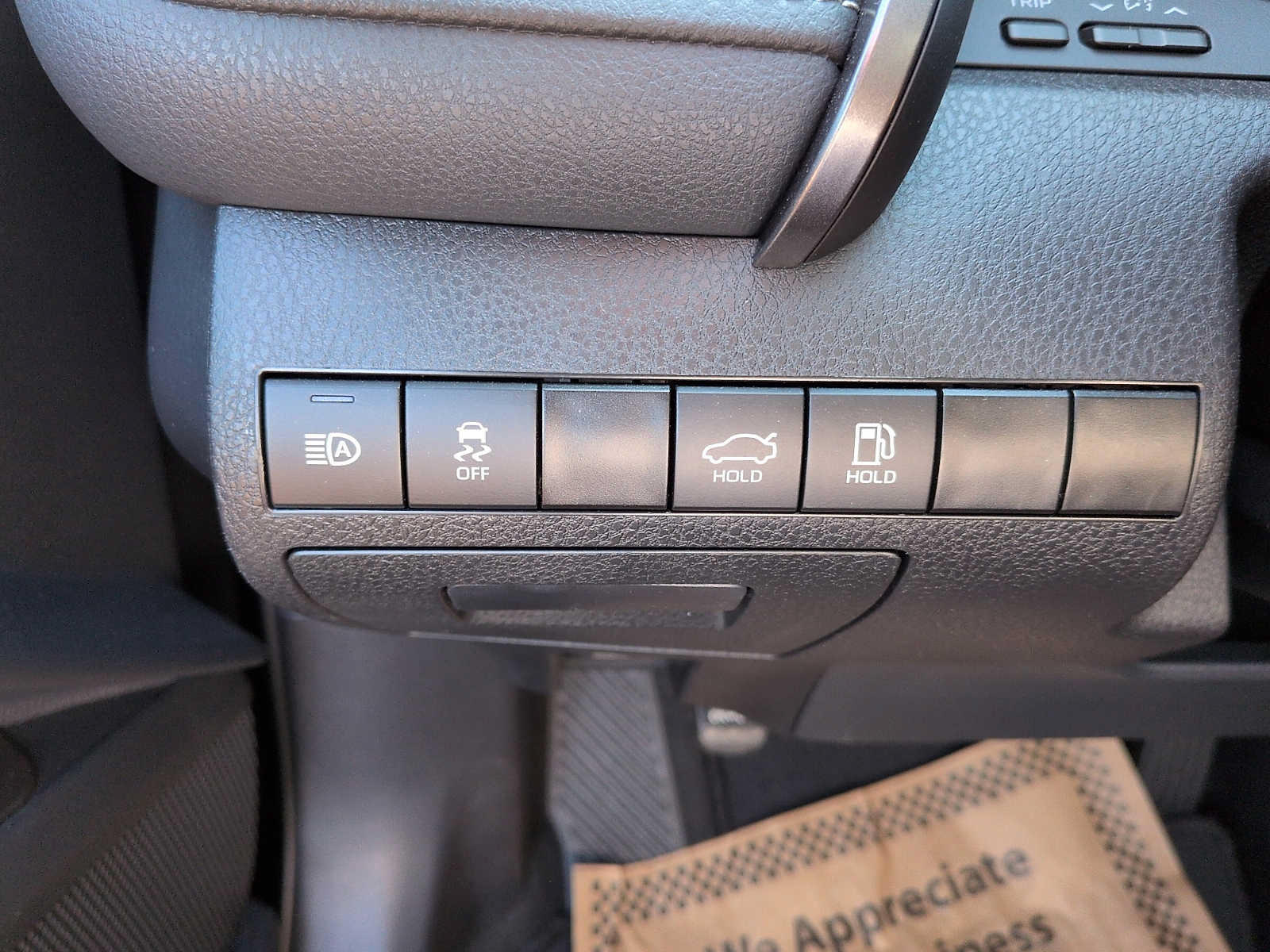 Used 2024 Toyota Camry SE w/ Convenience Package FWD image 15