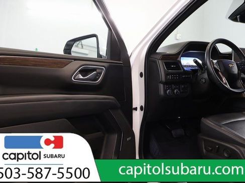 Used 2023 Chevrolet Tahoe High Country AWD/4WD image 9