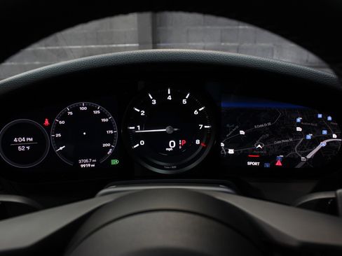 Used 2022 Porsche 911 Carrera image 54