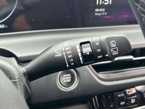 Used 2024 Kia Seltos EX AWD/4WD image 26