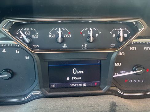 Used 2022 GMC Sierra 1500 SLT w/ SLT Premium Package image 8