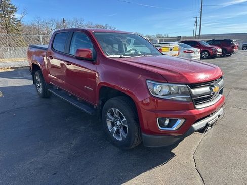 Used 2015 Chevrolet Colorado Z71 w/ LPO, Bed Protection Package image 3