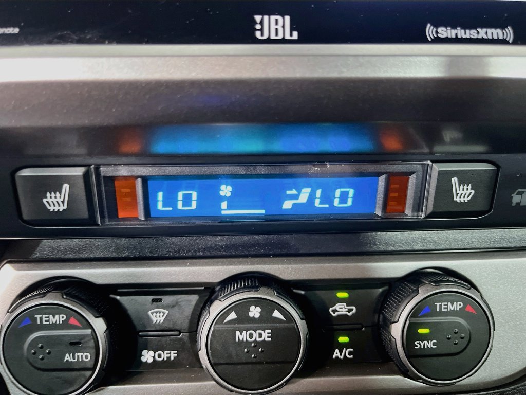Used 2023 Toyota Tacoma Limited AWD/4WD image 22