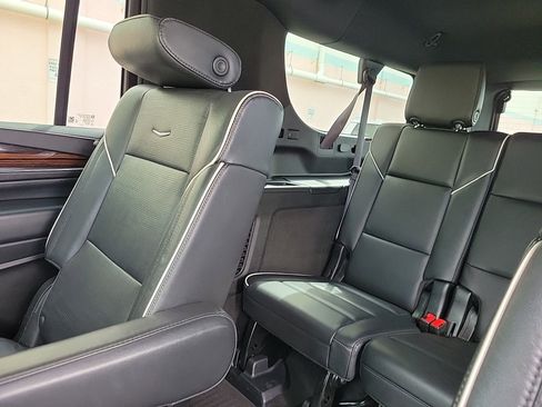 Used 2023 Cadillac Escalade ESV Premium Luxury image 26