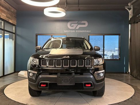 Used 2018 Jeep Compass Trailhawk w/ Leather Interior Group AWD/4WD image 8