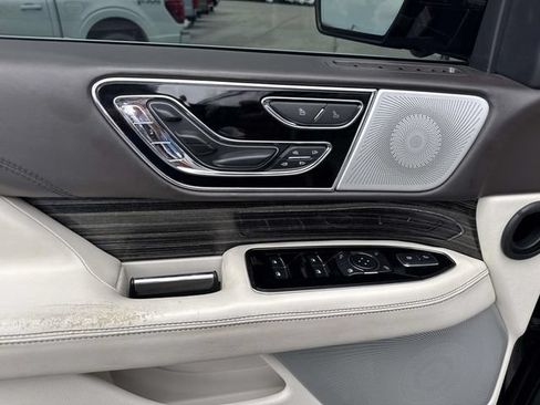 Used 2022 Lincoln Navigator Black Label AWD/4WD image 26